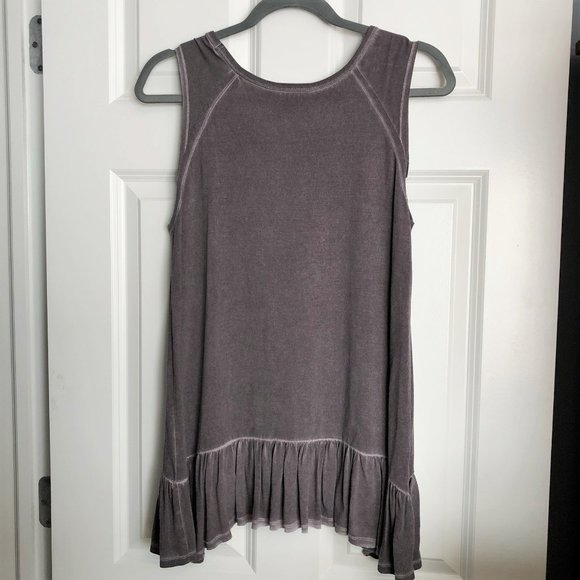 "SOLD" - Dantelle Oil Dye Sleeveless Top – M - Picture 3 of 6
